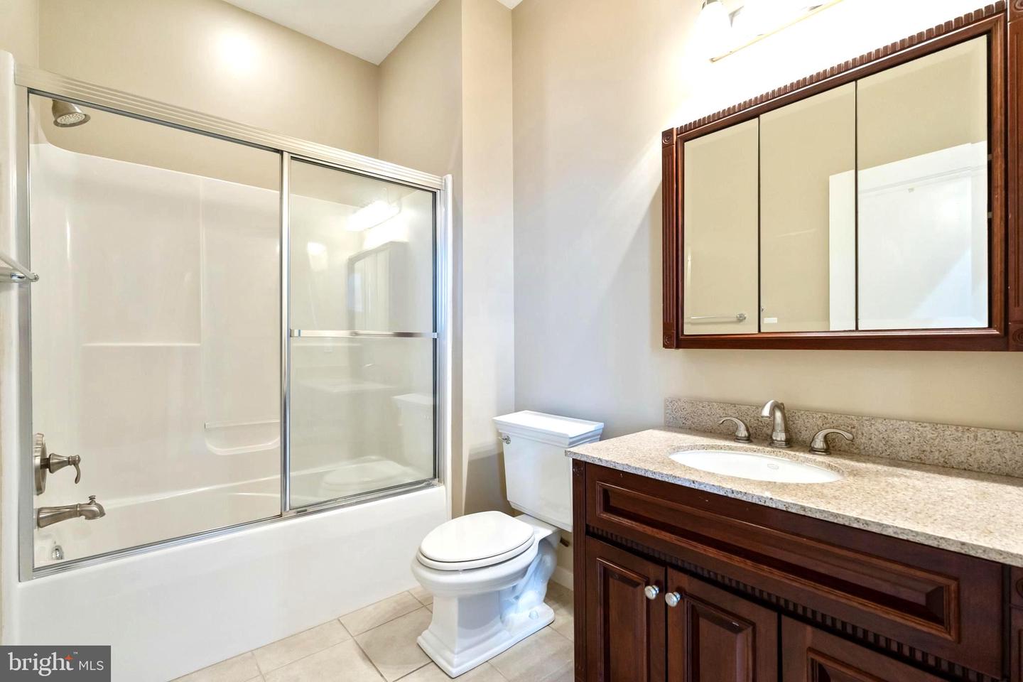 207 Rector St #2f Property Photo 15