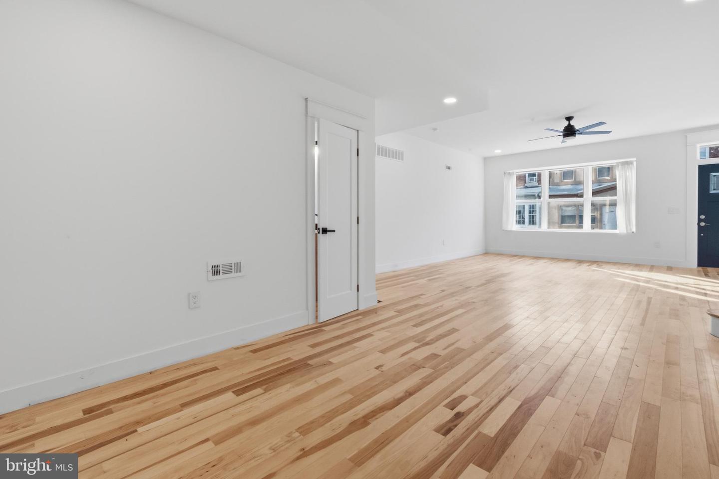 3273 Belgrade St Property Photo 11