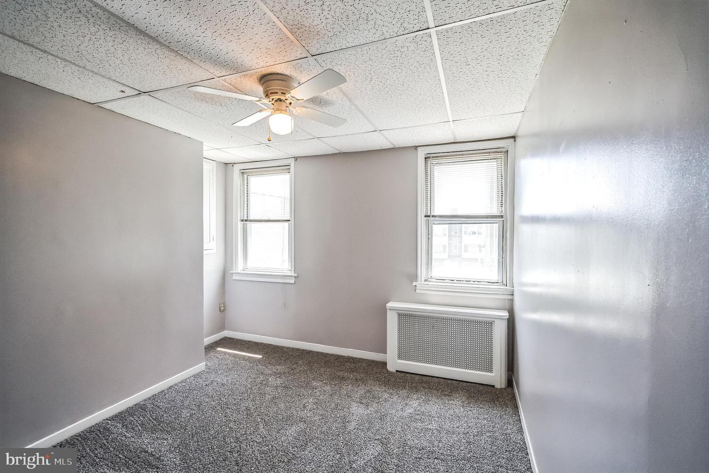 239 Lemonte St Property Photo 19