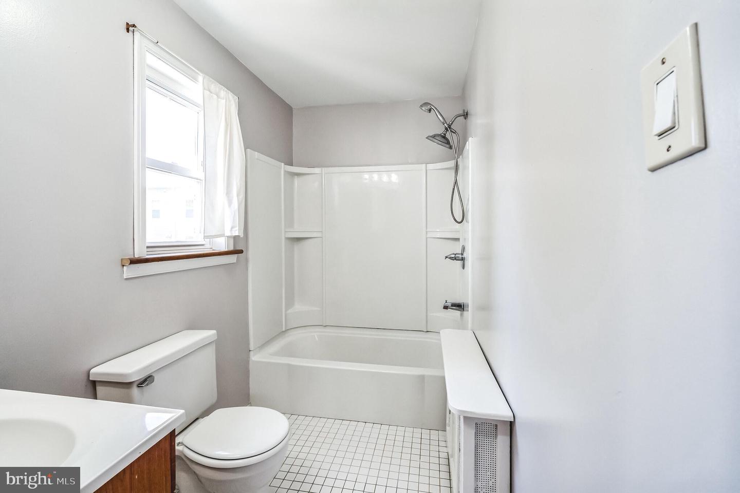 239 Lemonte St Property Photo 20