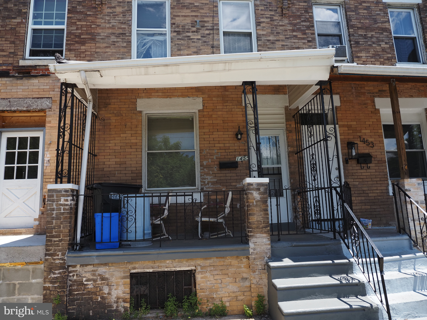 1455 N Frazier St Property Photo 1
