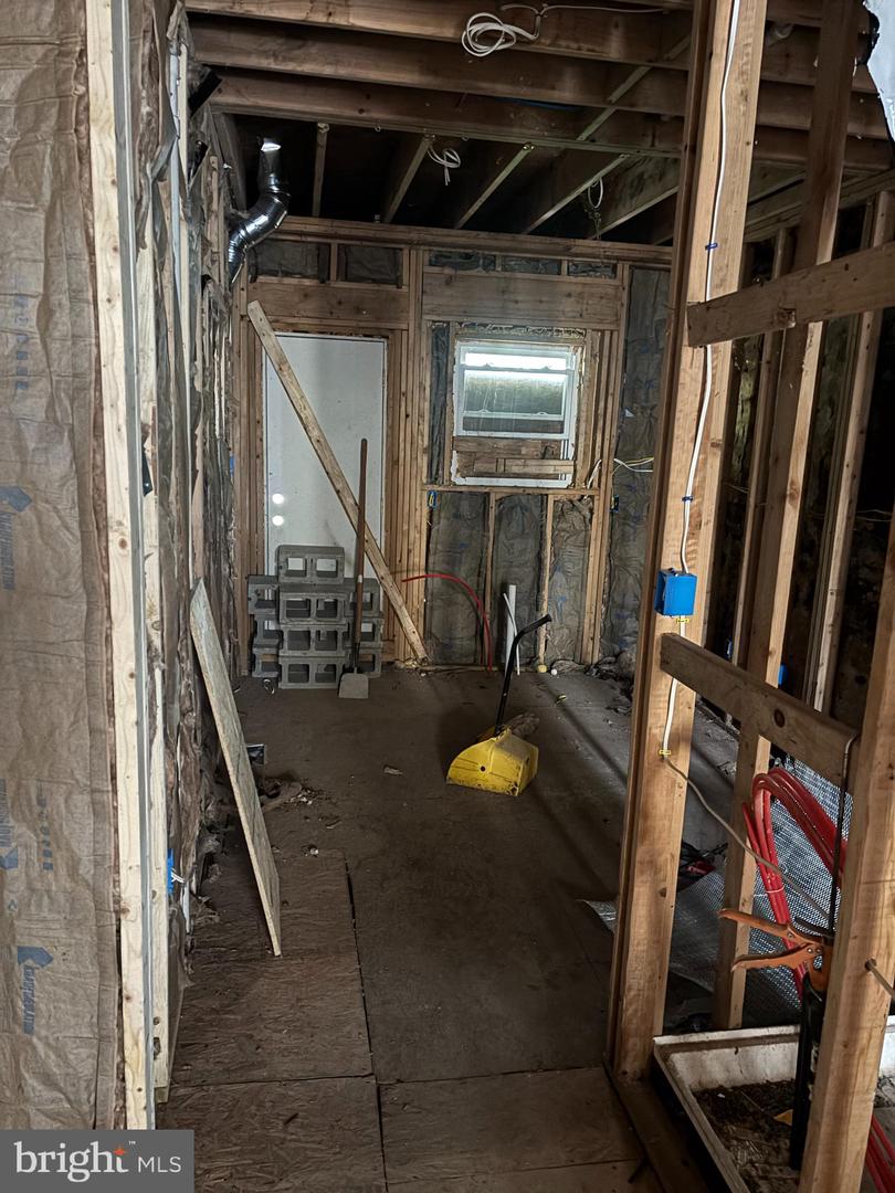 2313 N Camac St Property Photo 5