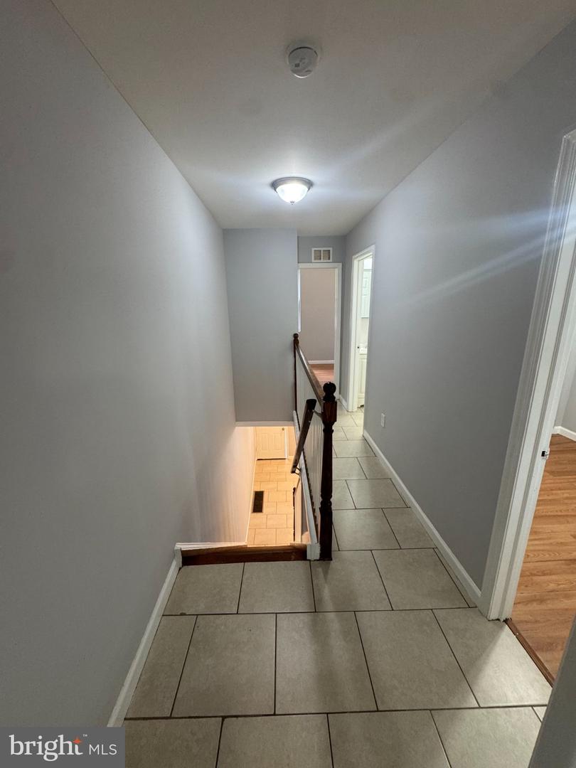 24 Abbottsford Ave Property Photo 13