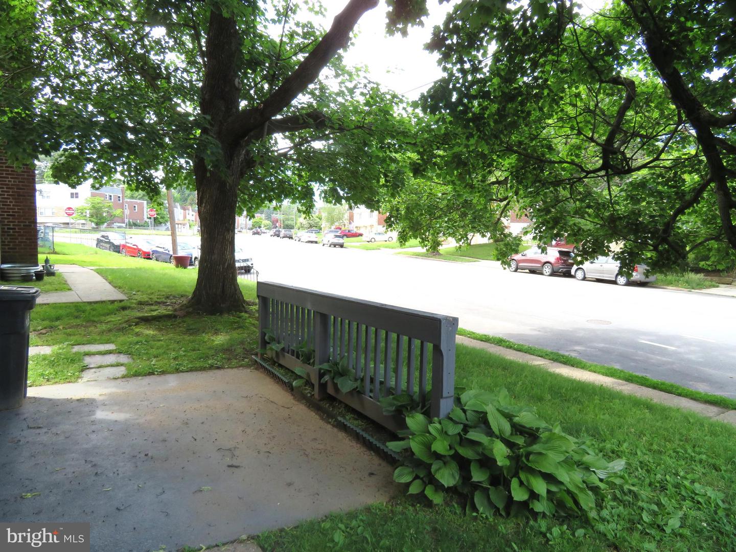 7034 Valley Ave Property Photo 3