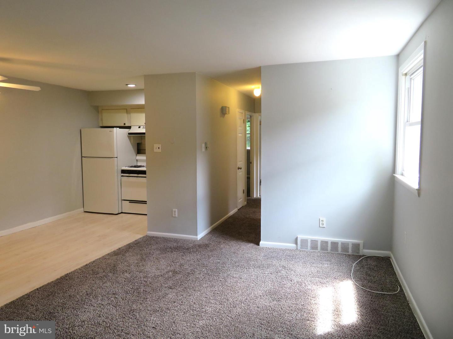 7034 Valley Ave Property Photo 9