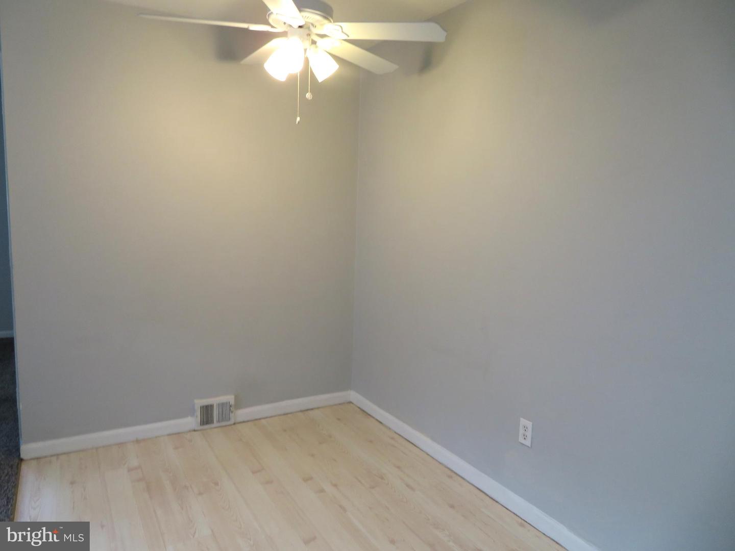 7034 Valley Ave Property Photo 12