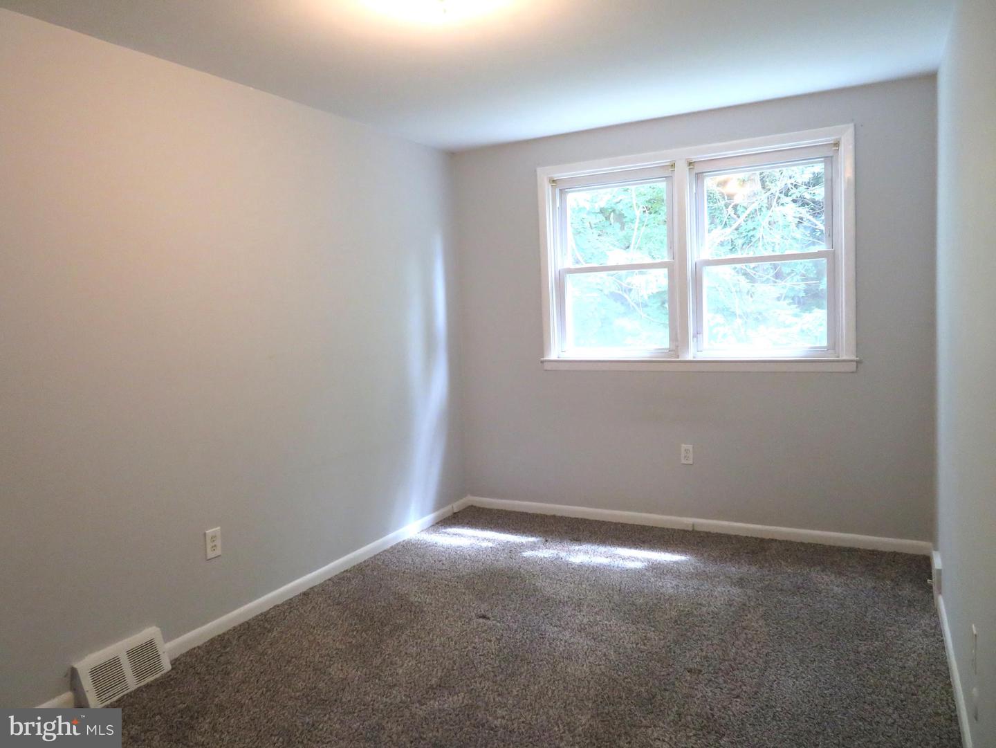 7034 Valley Ave Property Photo 14