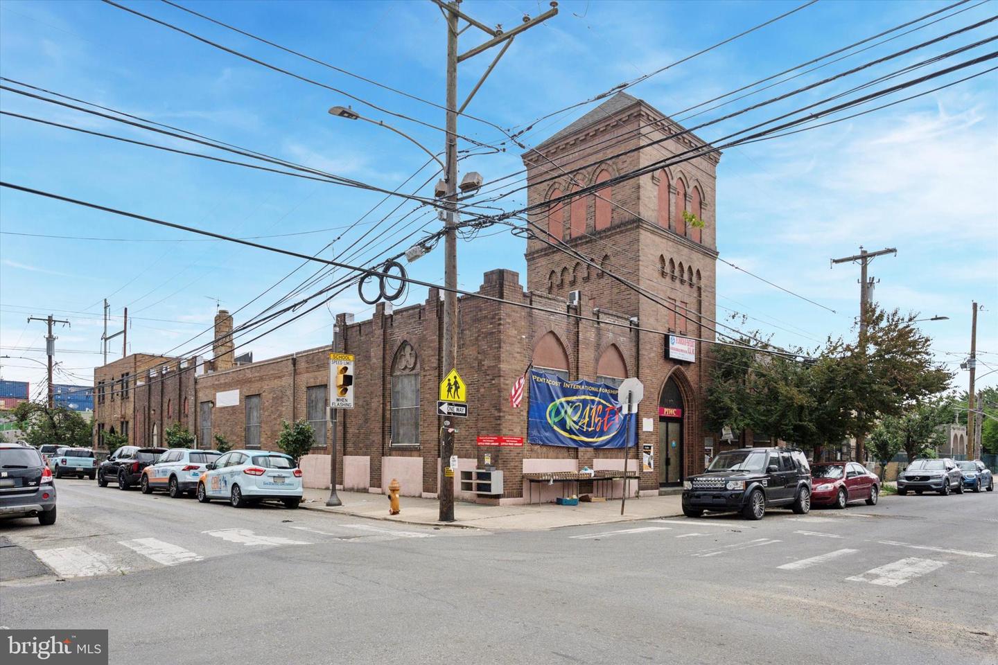 2530-32 WHARTON ST Property Photo 1