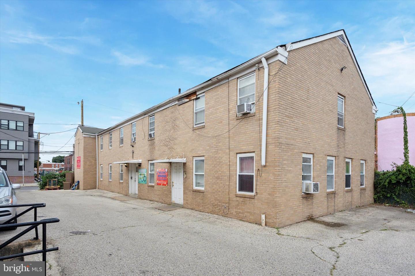 2530-32 Wharton St Property Photo 6