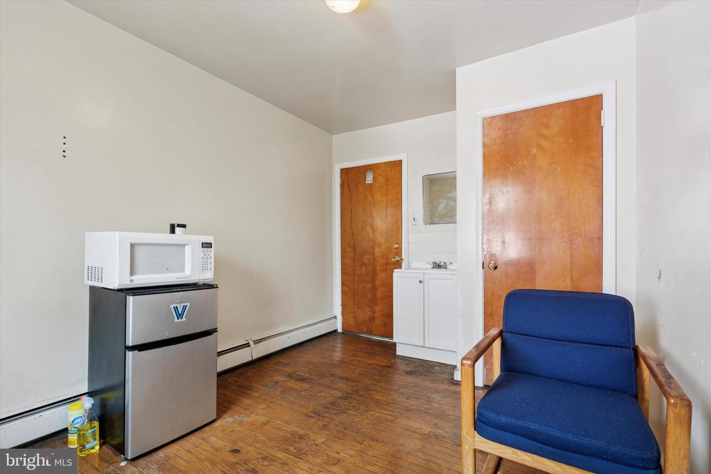 2530-32 Wharton St Property Photo 10