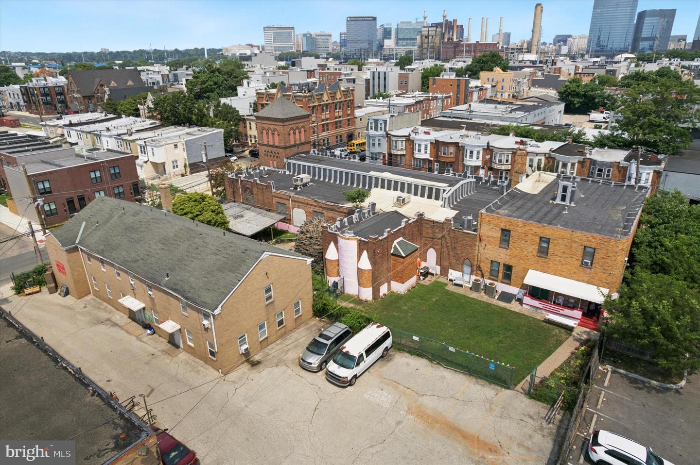 2530-32 Wharton St Property Photo 39