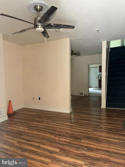 5943 E Wister St Property Photo 2