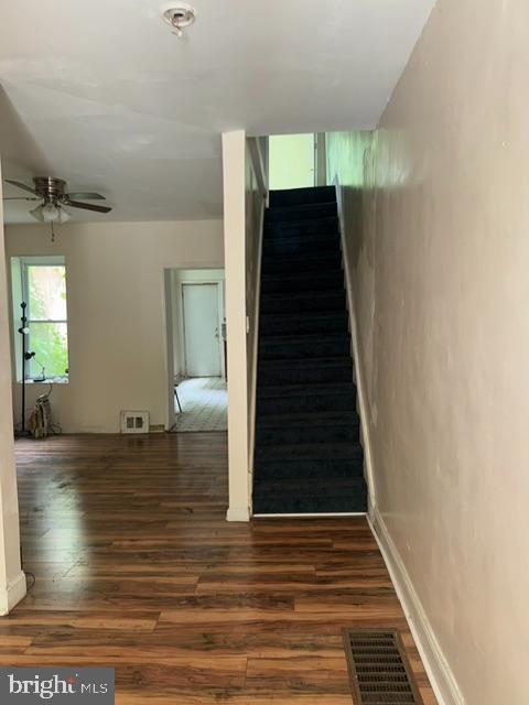 5943 E Wister St Property Photo 4