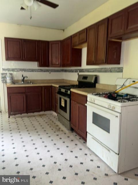 5943 E Wister St Property Photo 7