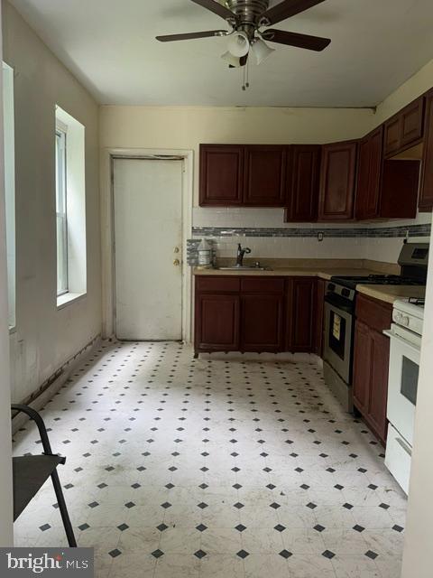 5943 E Wister St Property Photo 10