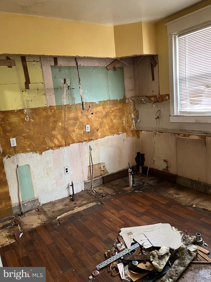 4157 Barnett St Property Photo 3