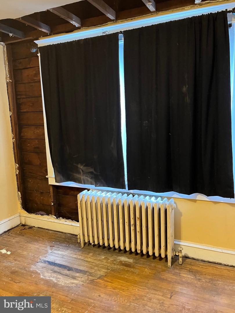 4157 Barnett St Property Photo 4