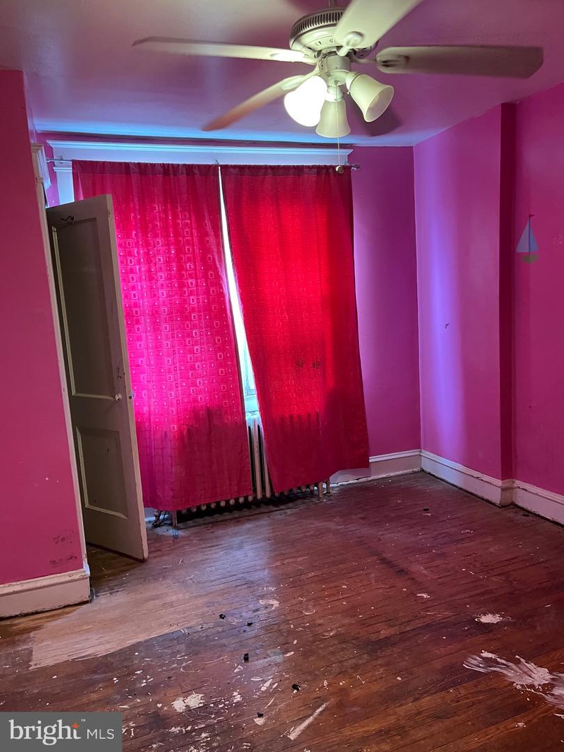 4157 Barnett St Property Photo 6