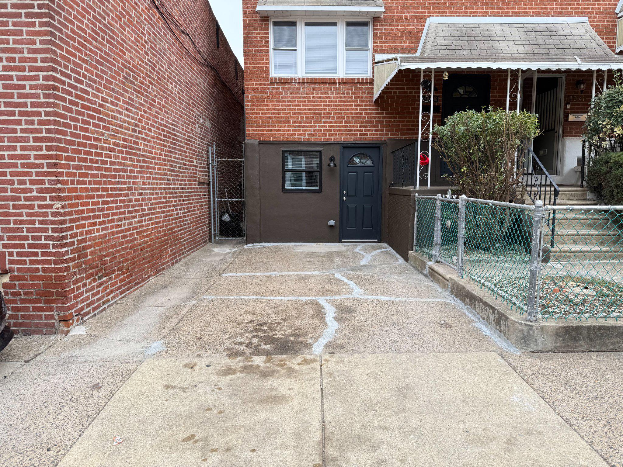 3043 Miller St Property Photo 2