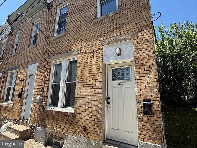27 E RITTENHOUSE ST Property Photo 1