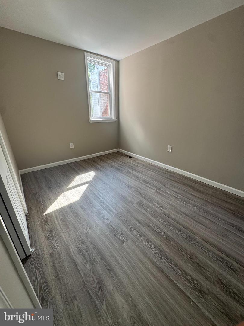 6018 Ross St Property Photo 10