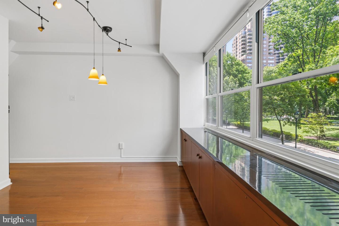 1810 Rittenhouse Sq #212 Property Photo 16