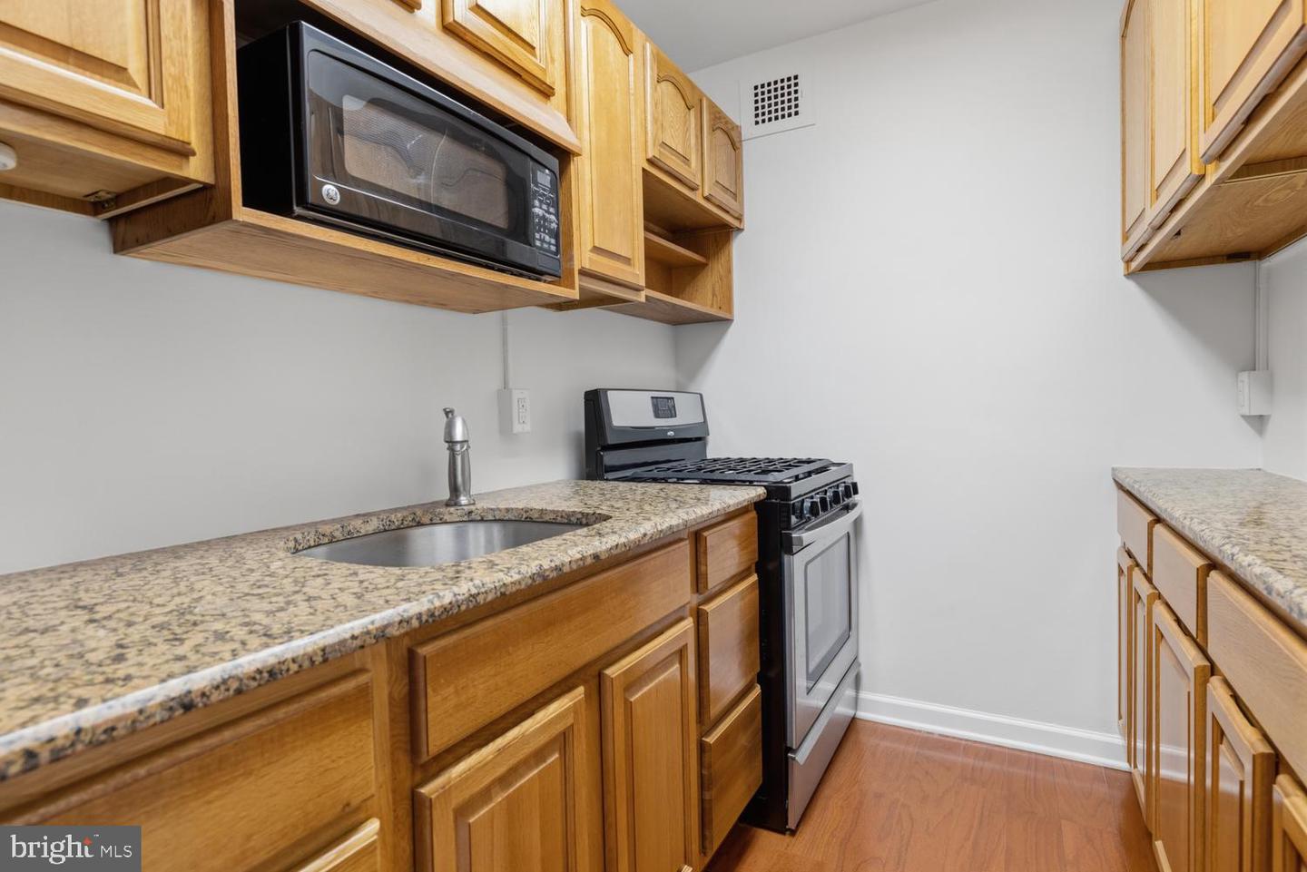 1810 Rittenhouse Sq #212 Property Photo 21