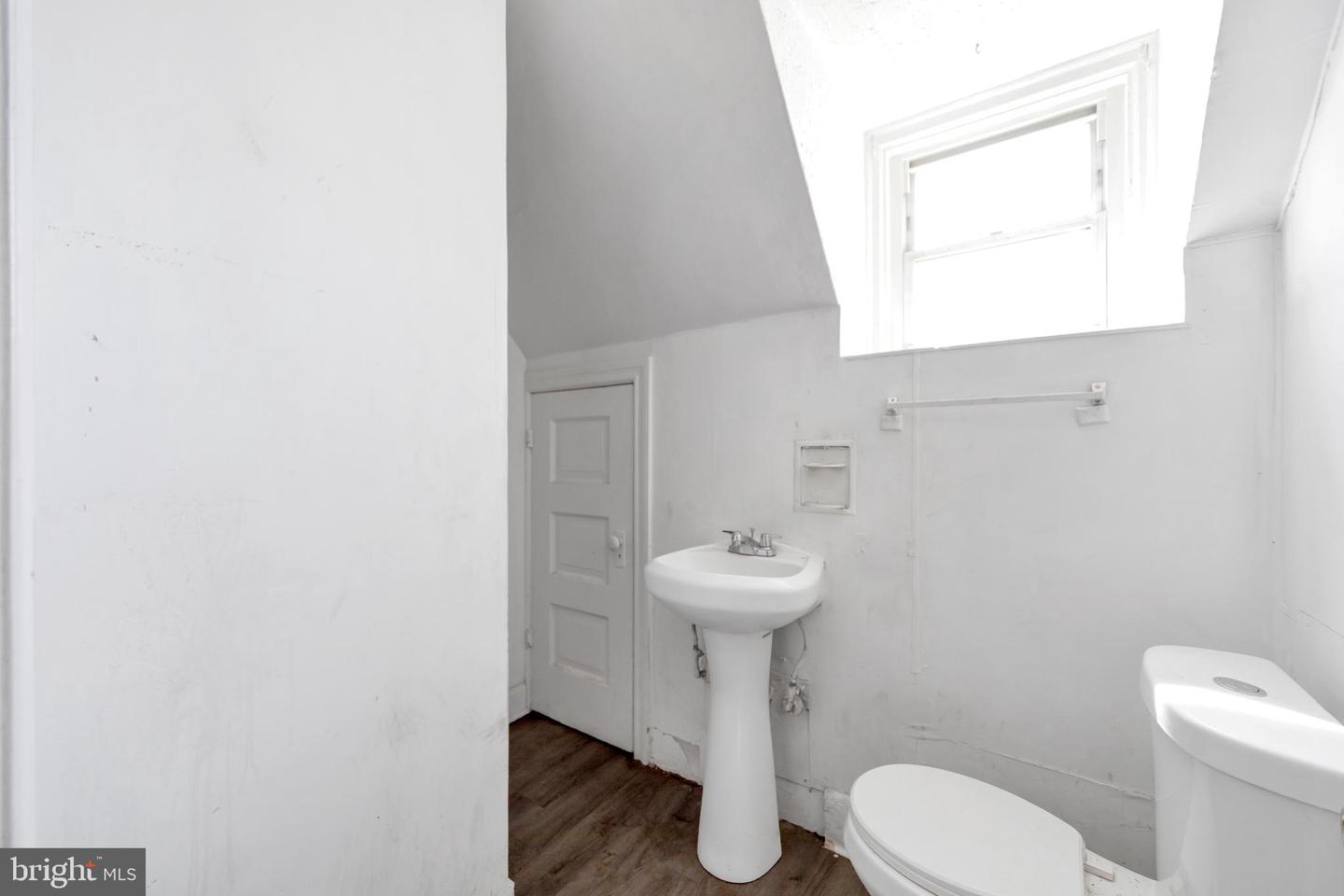1654 Harrison St Property Photo 37