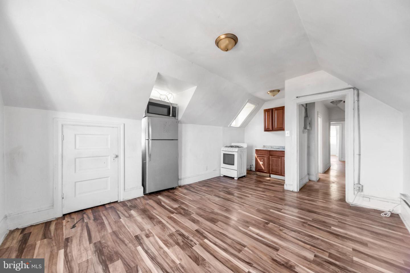 1654 Harrison St Property Photo 40