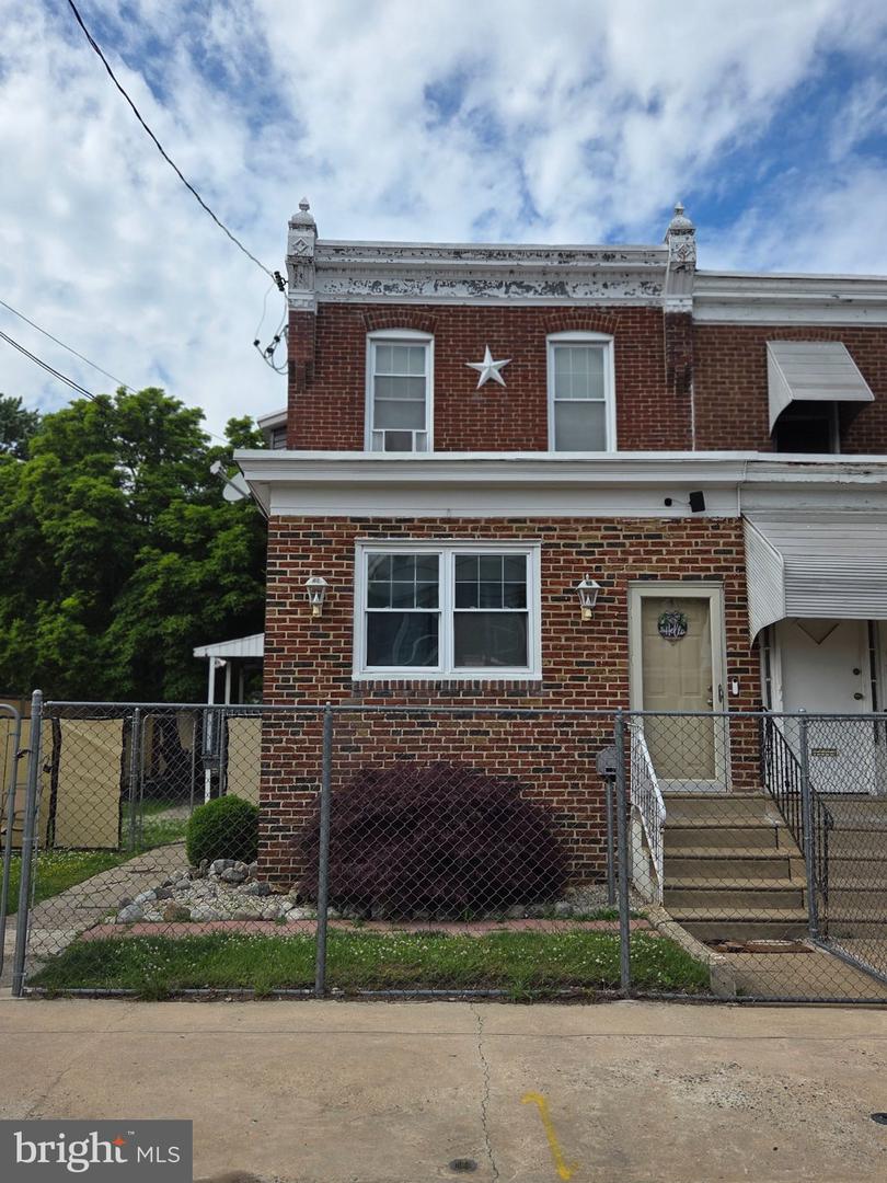 5234 Jackson St Property Photo 1