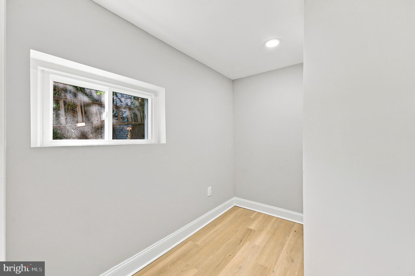 3105 N Chadwick St Property Photo 7