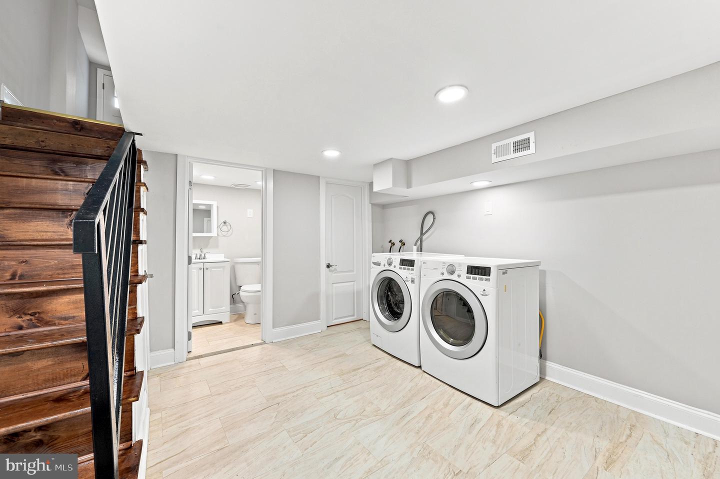 3105 N Chadwick St Property Photo 14