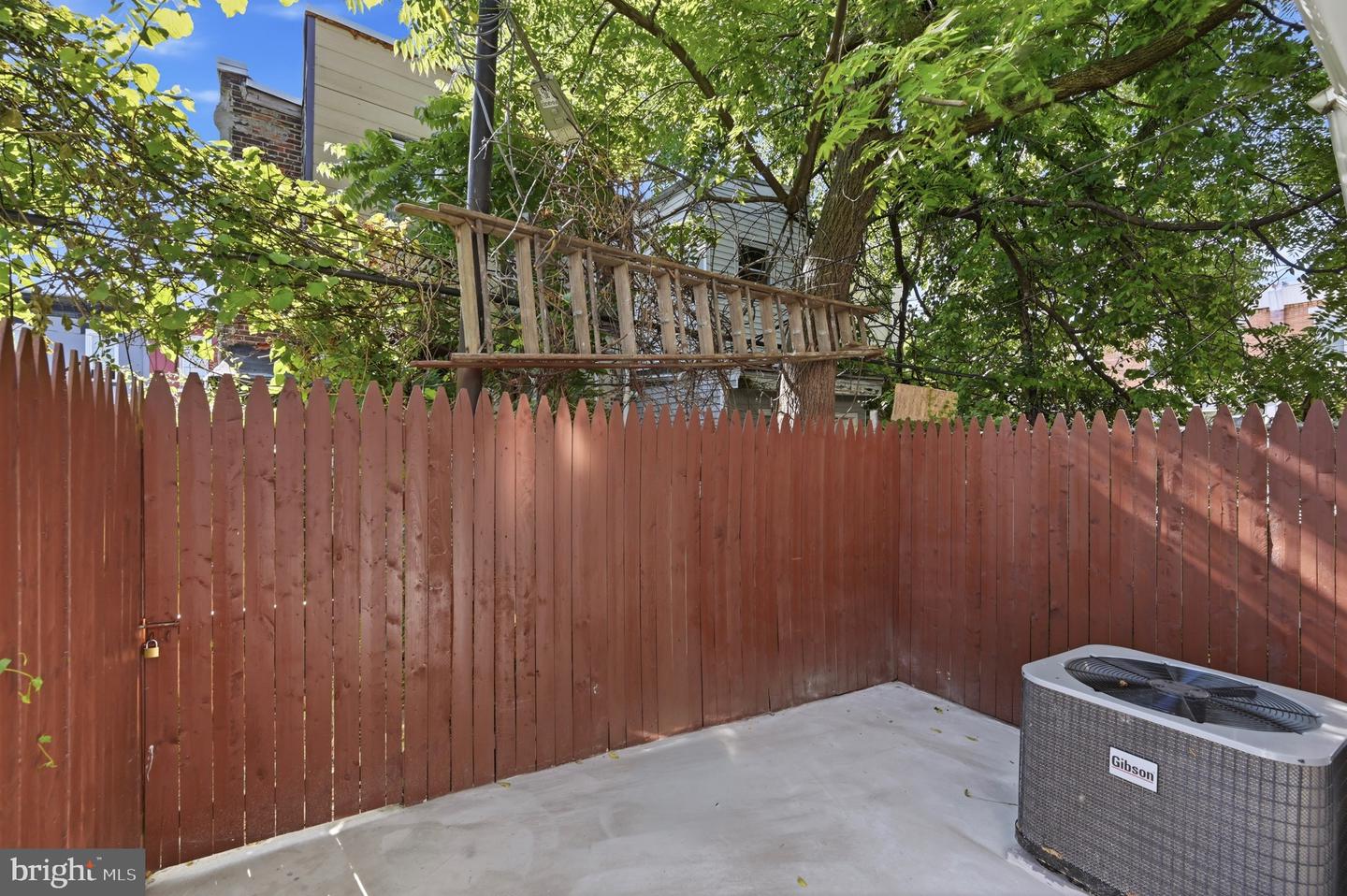 3105 N Chadwick St Property Photo 15