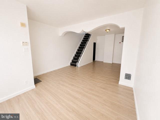 2536 S Fairhill St Property Photo 3