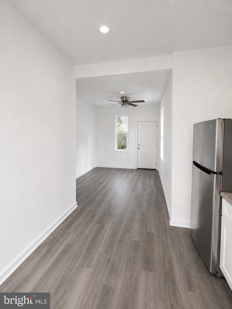2338 N Gratz St Property Photo 3
