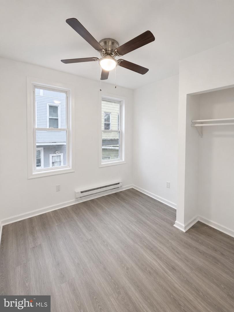 2338 N Gratz St Property Photo 4