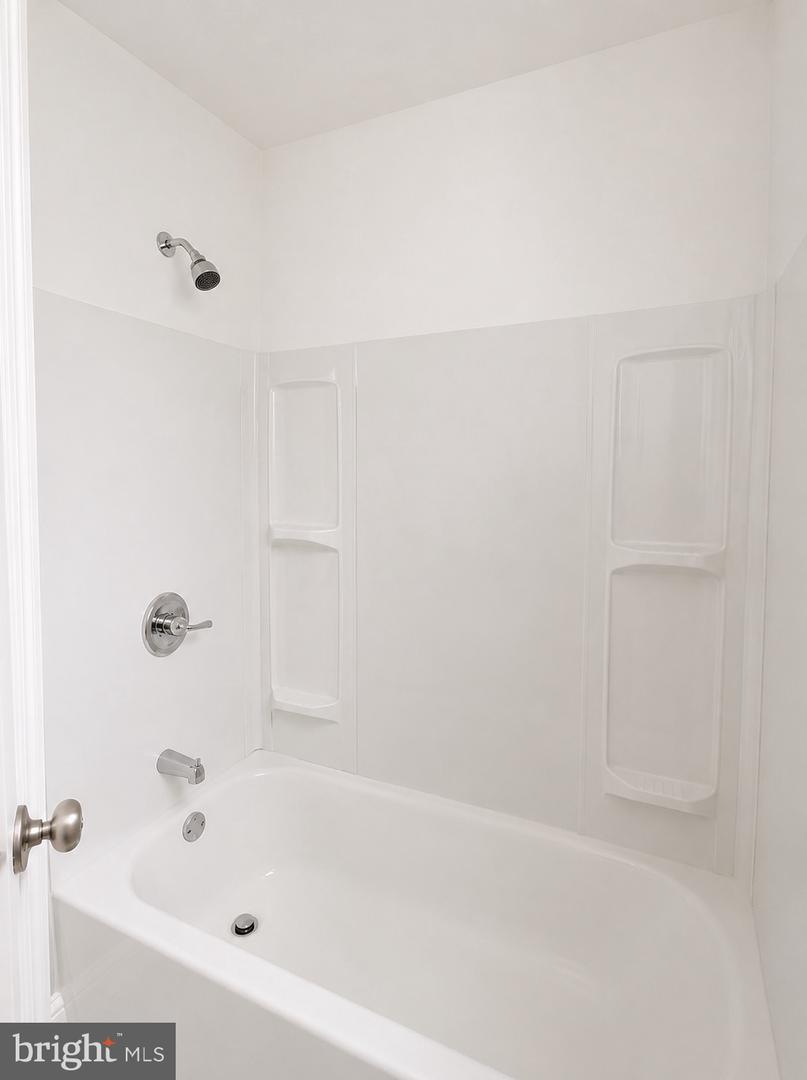 2433 N Carlisle St Property Photo 11