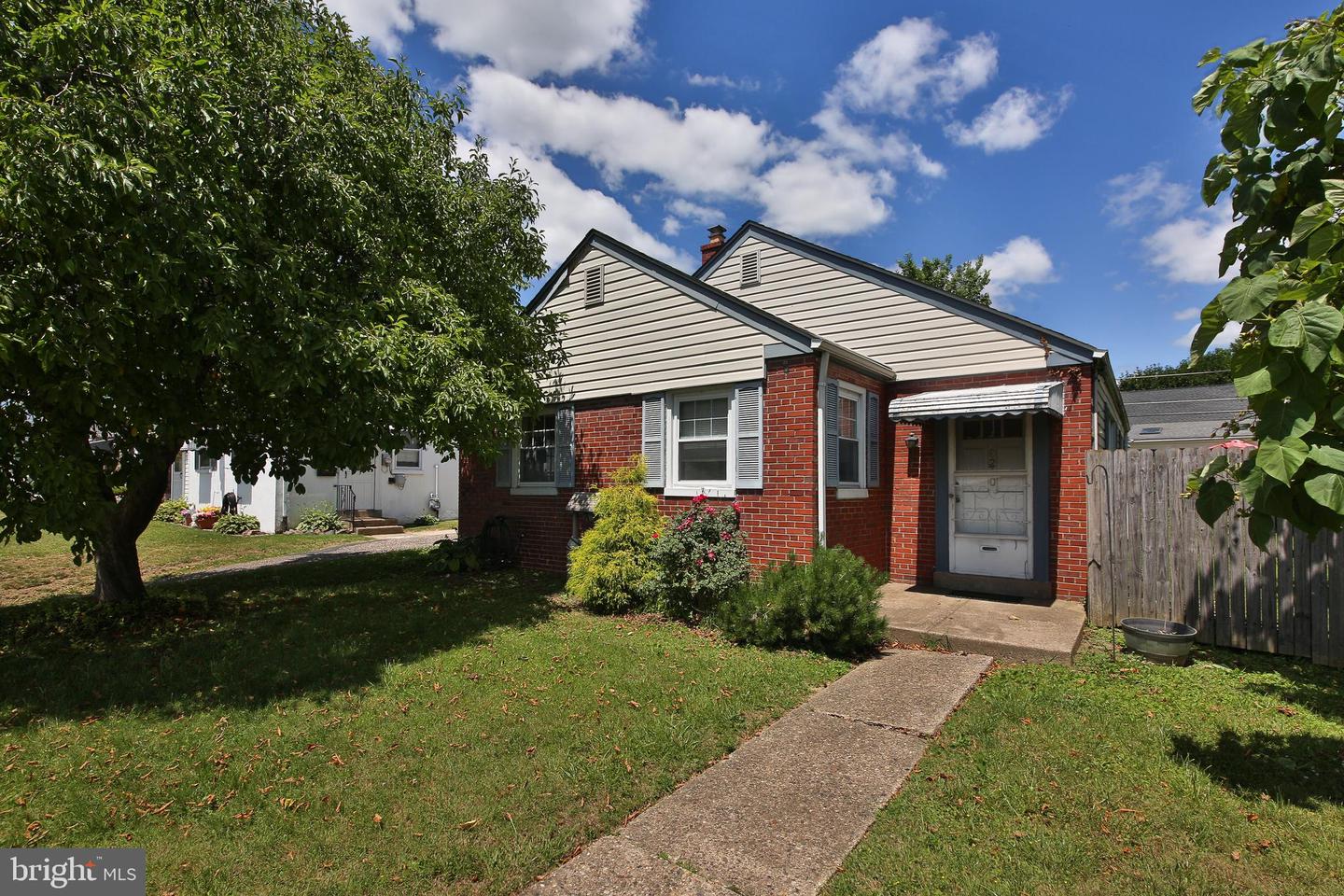 9210 HORATIO RD Property Photo 1