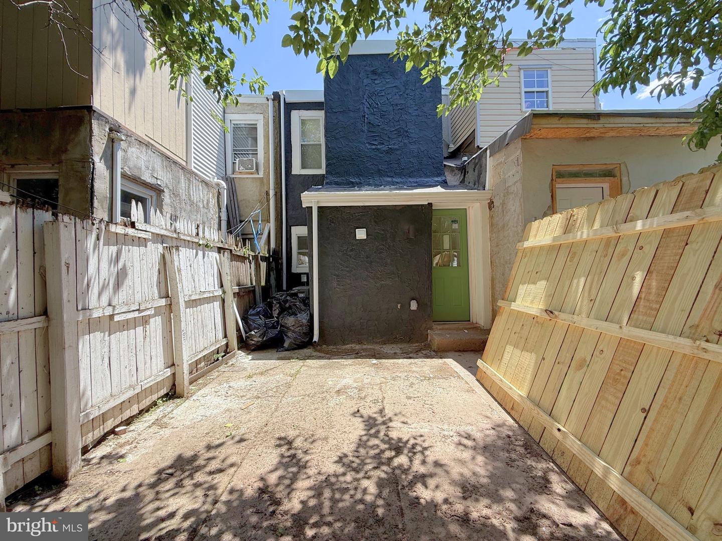 2762 Martha St Property Photo 27