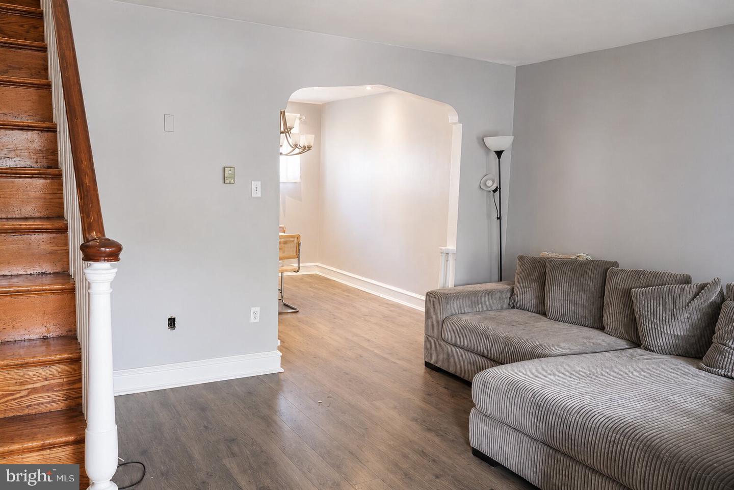 4335 Teesdale St Property Photo 2
