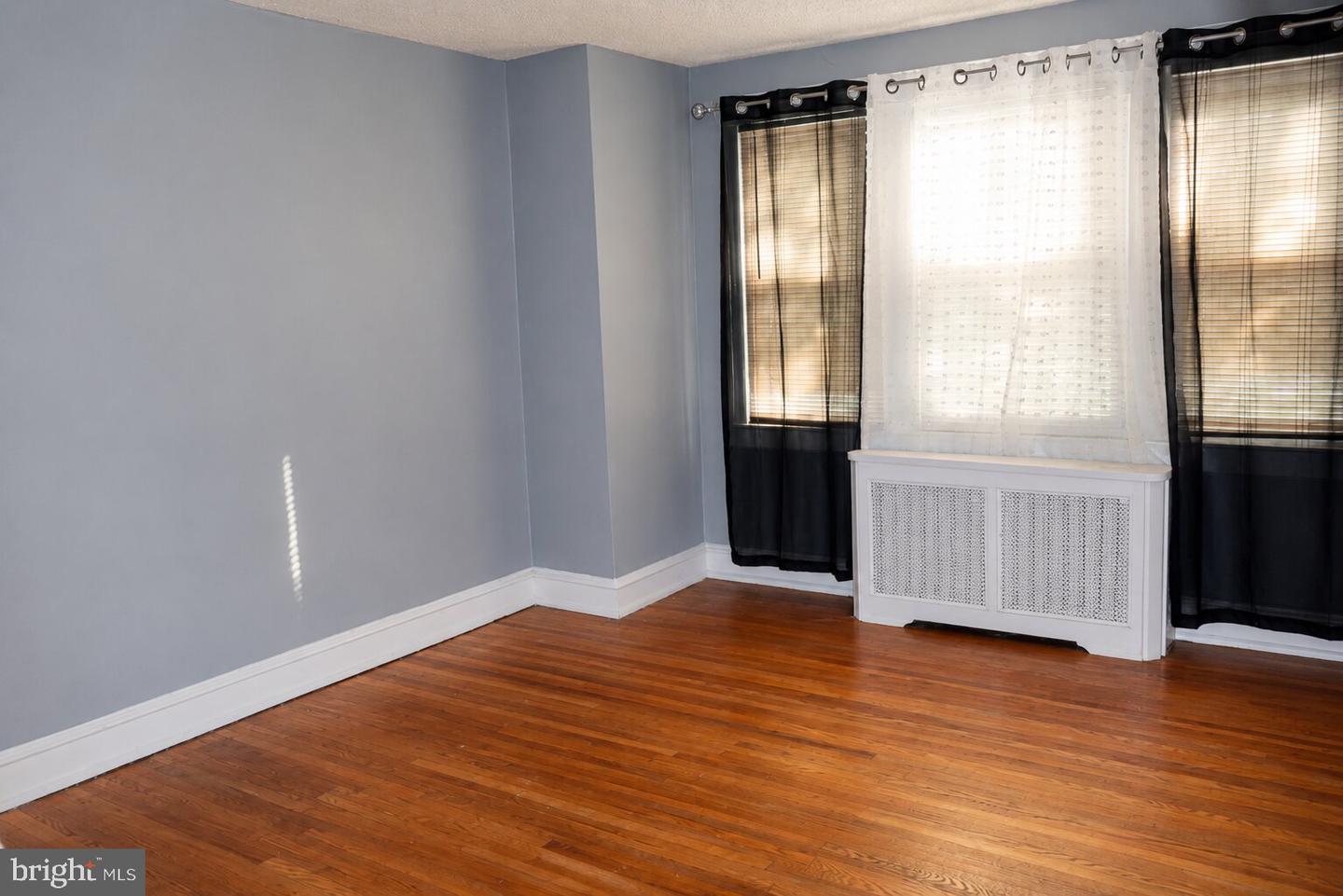 4335 Teesdale St Property Photo 10
