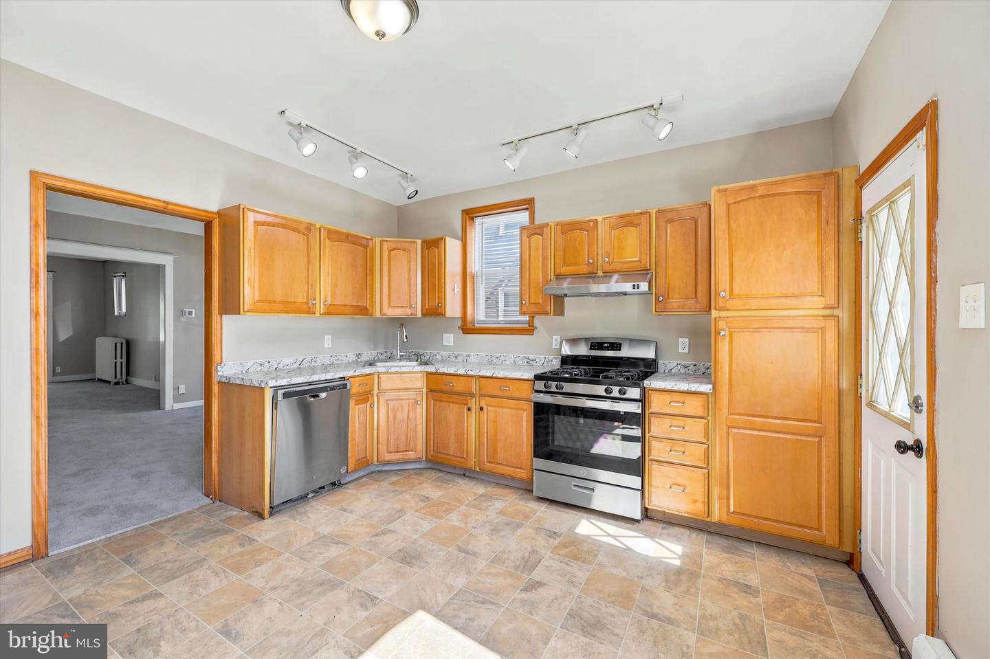 7781 Hasbrook Ave Property Photo 16