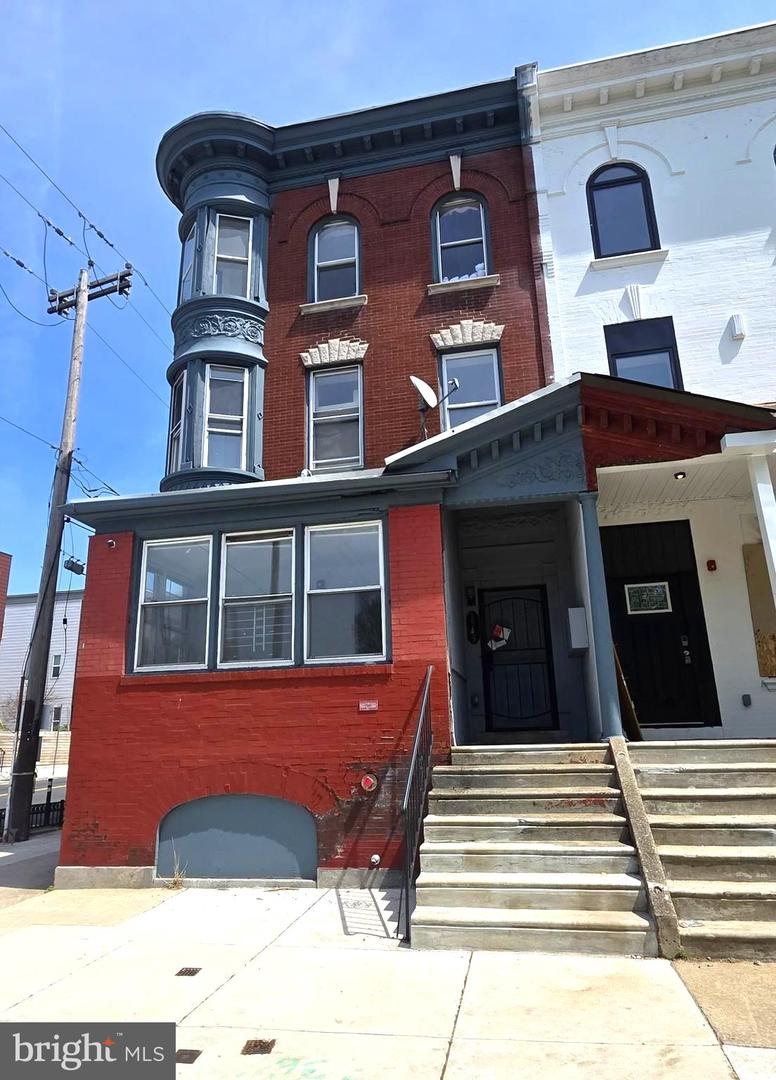 1543 N 33RD ST #UNIT 2 Property Photo 1