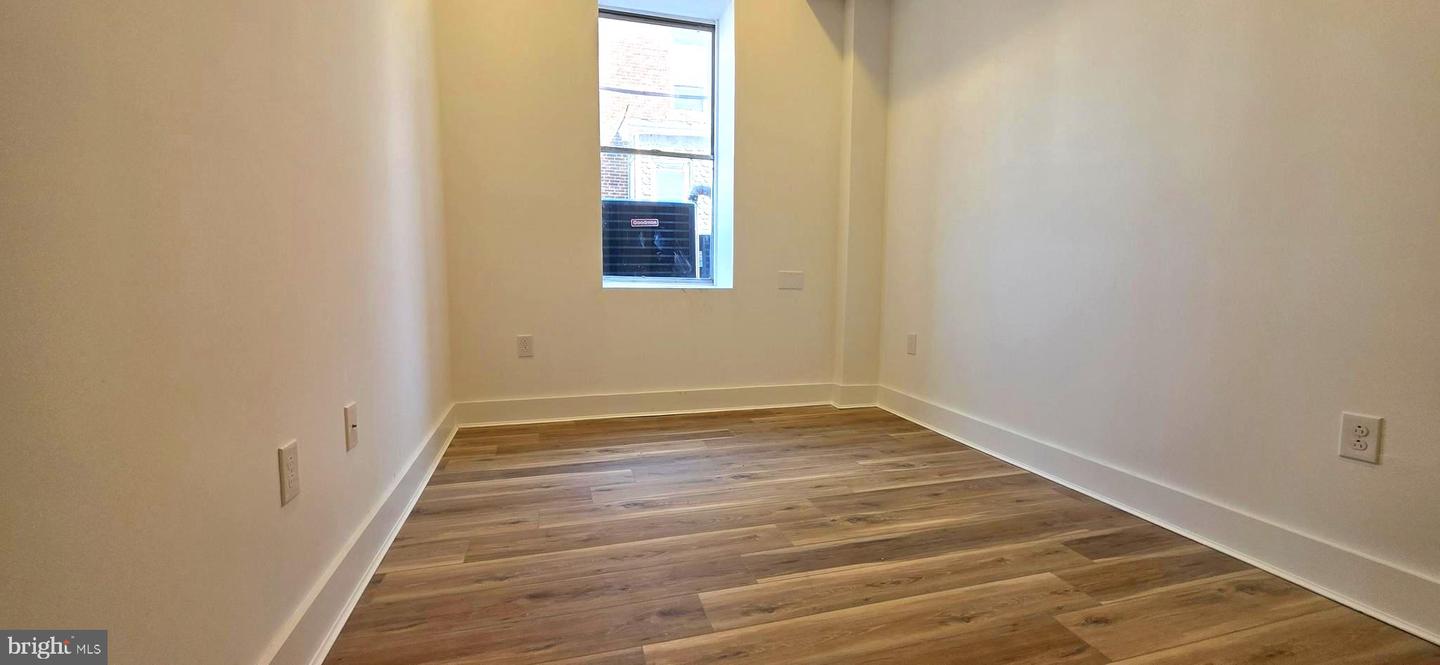 1543 N 33rd St #unit 2 Property Photo 11