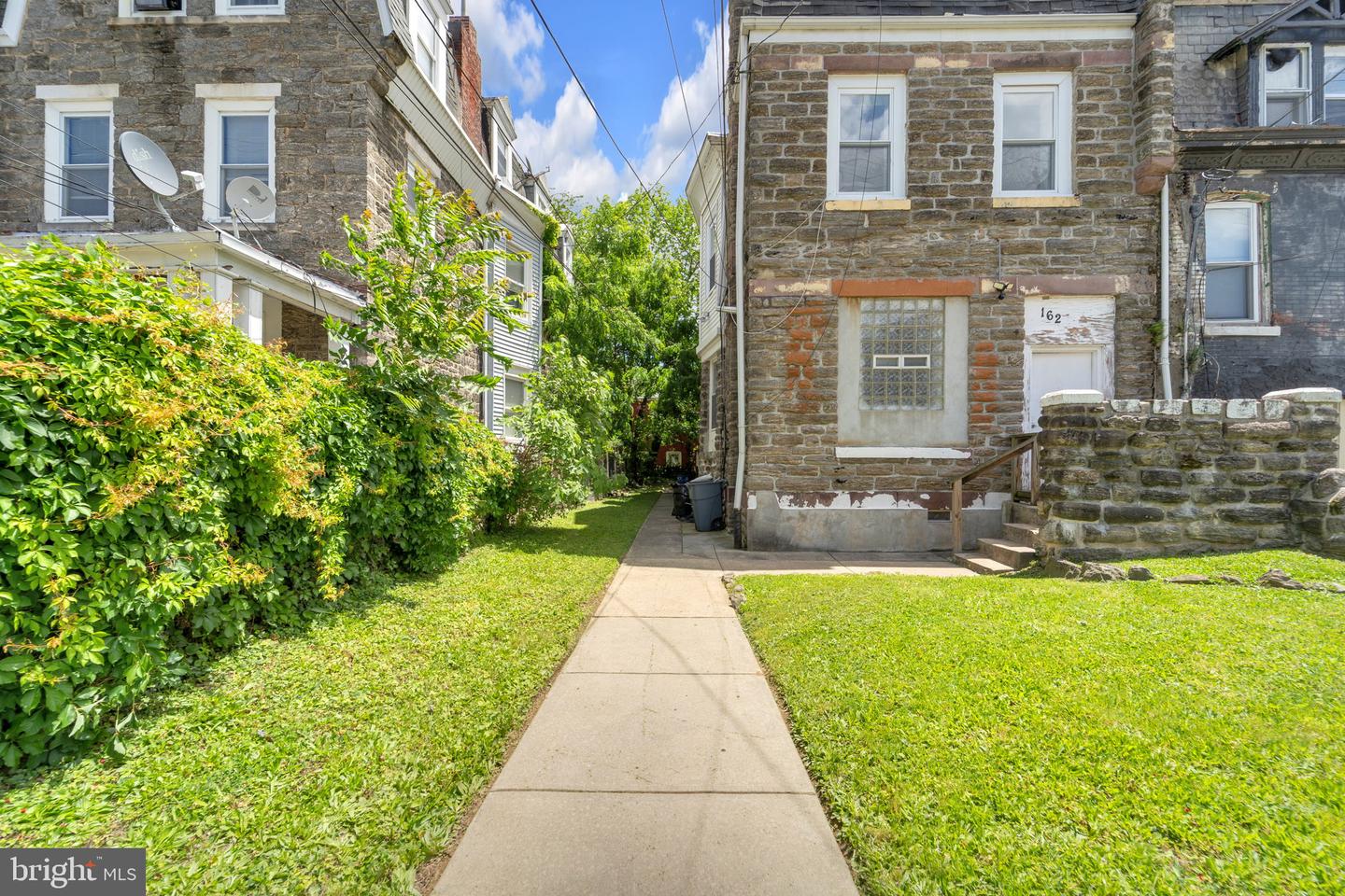 162 W Manheim St Property Photo 5