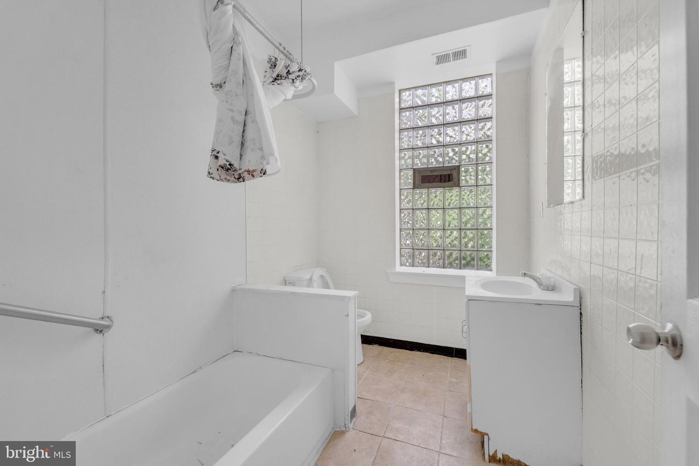 162 W Manheim St Property Photo 33