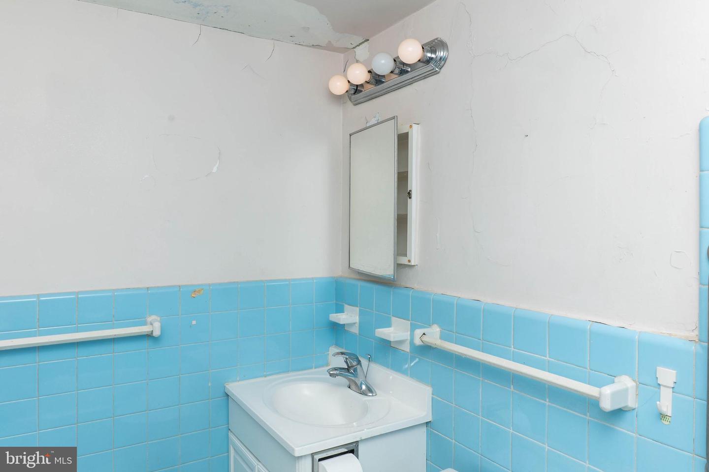 118 S 21st St #421 Property Photo 17