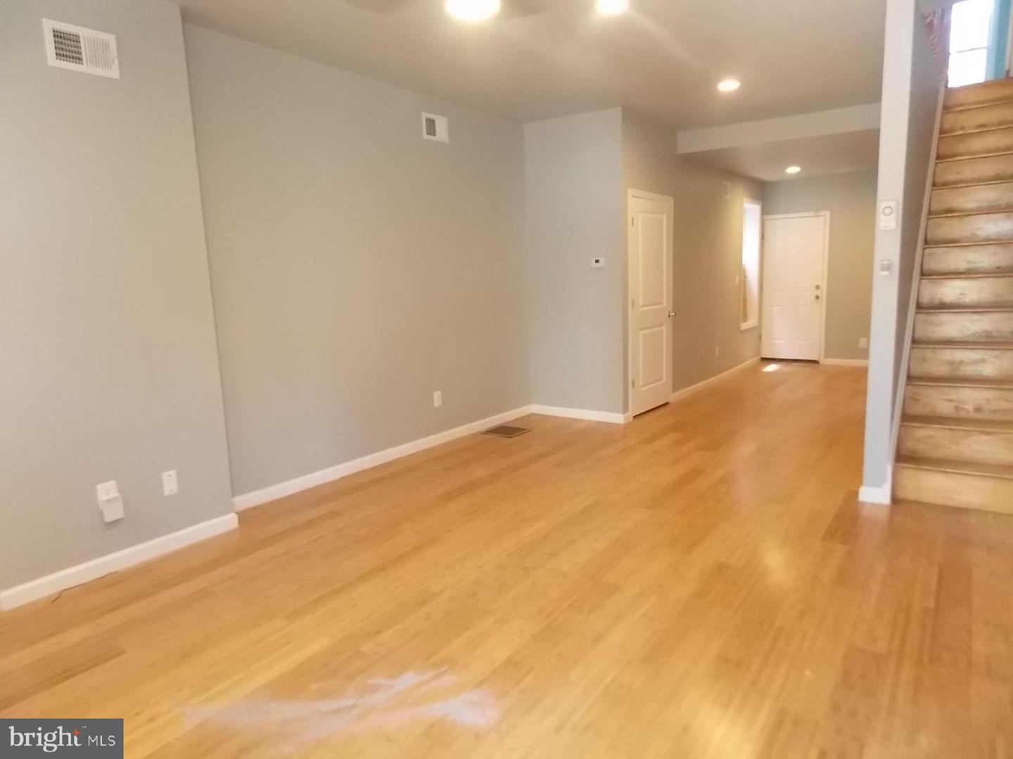 2424 N Colorado St Property Photo 2