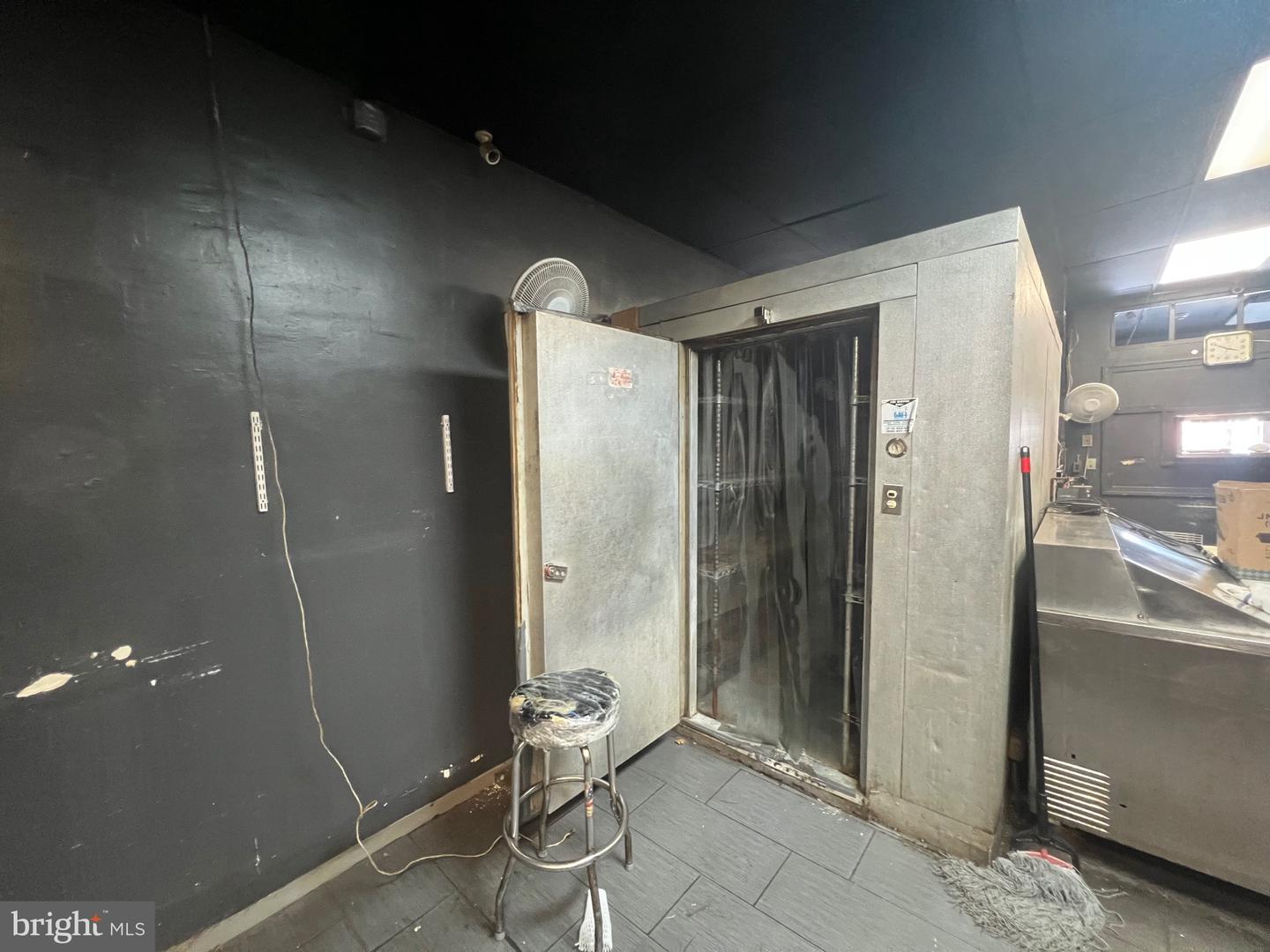 1516 Tasker St Property Photo 8