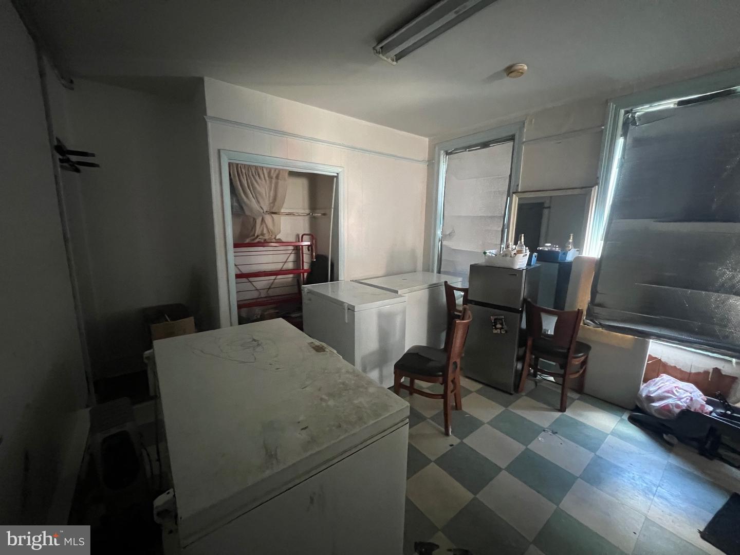 1516 Tasker St Property Photo 18